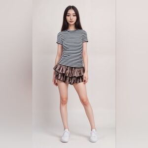 Aerie tiered mini black Skirt Size: L